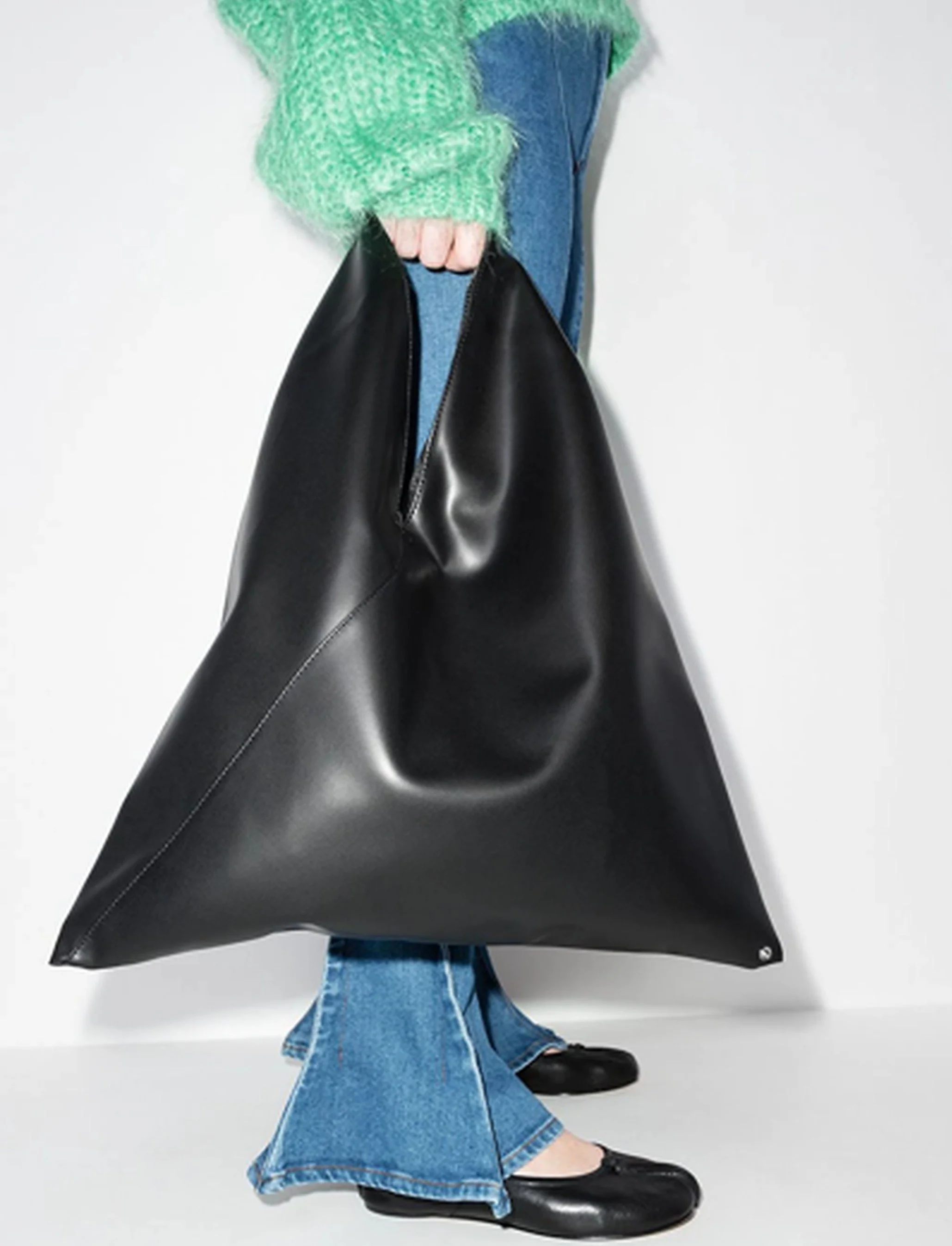 THE SLOUCHY HANDBAG TREND