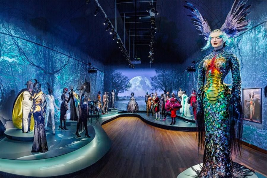 THIERRY MUGLER: COUTURISSIME