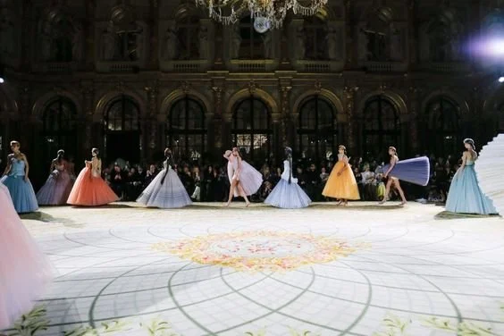 VIKTOR & ROLF PARIS HAUTE COUTURE S/S ‘23