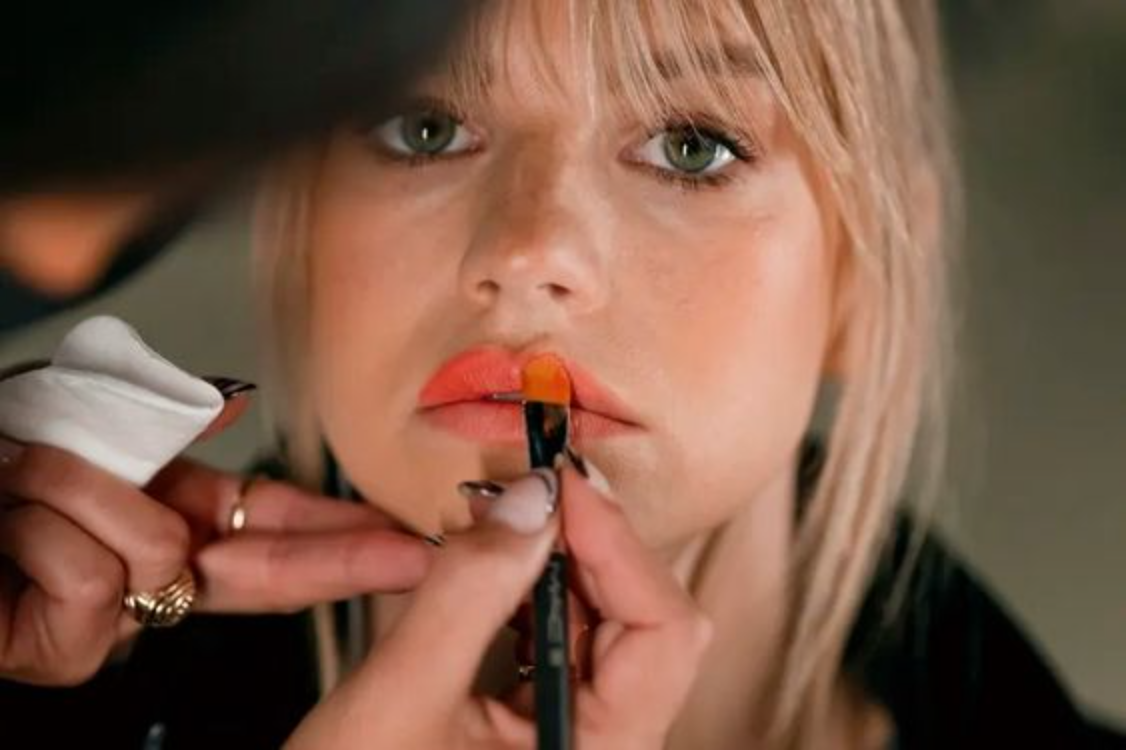THE ALLURE OF ORANGE