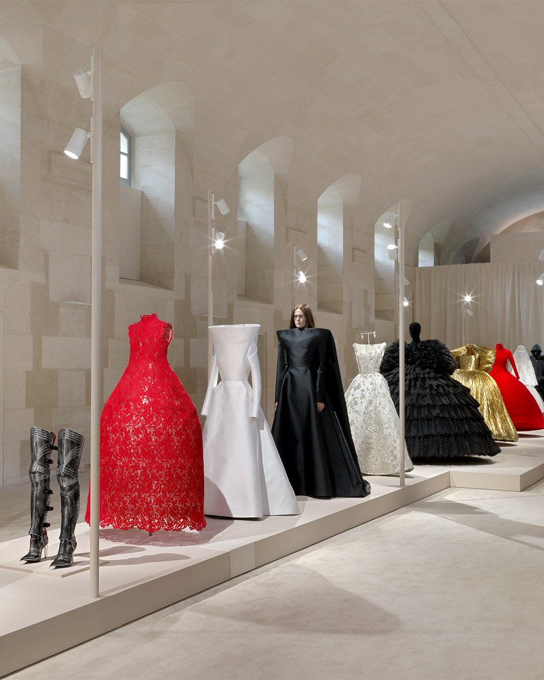 BALENCIAGA BY DEMNA