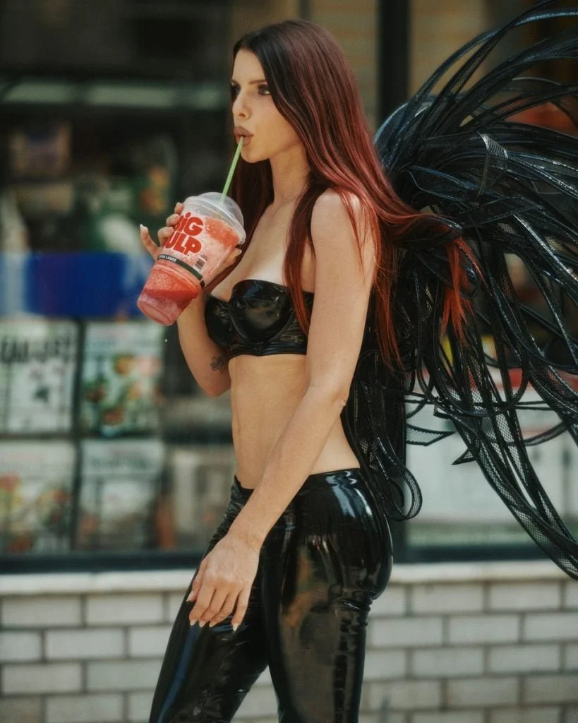 VICTORIA’S SECRET #THETOUR23